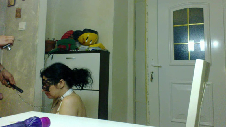 Toilet Mommy: Isteri matang berkongkek muka