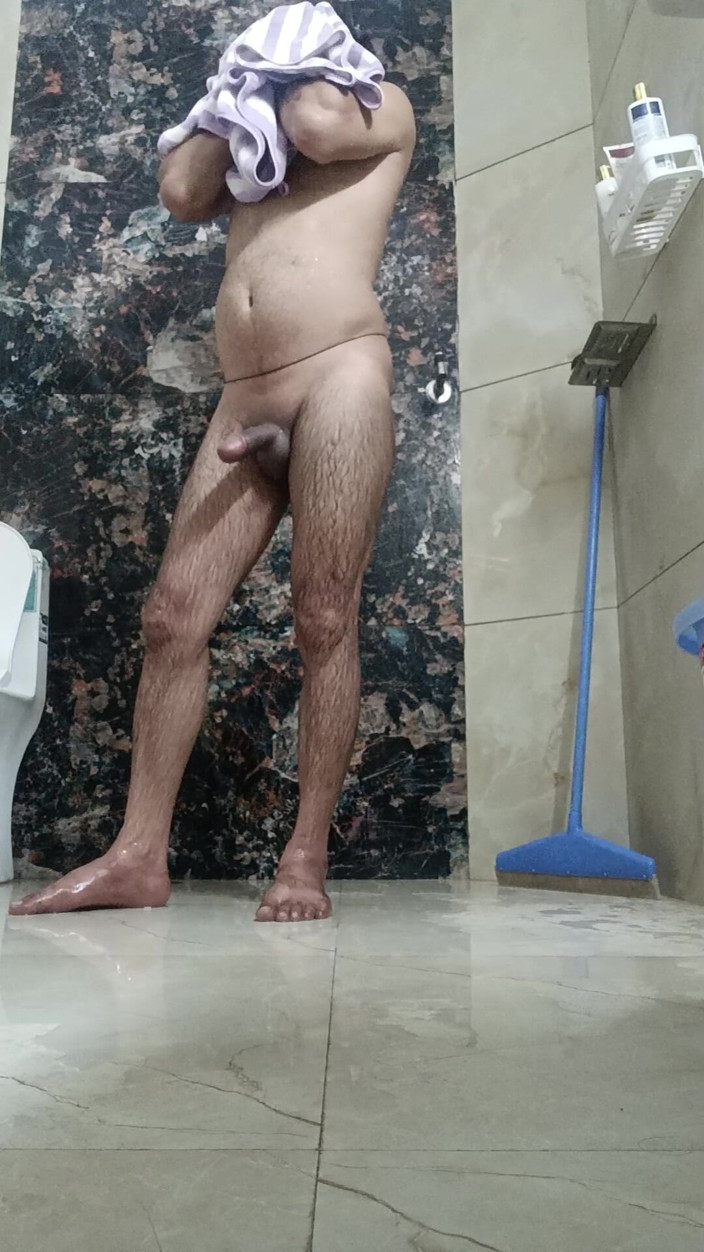 Rajasthani-old-lover: Sĩ quan cảnh sát Ấn Độ được bú và tắm với hàng xóm...