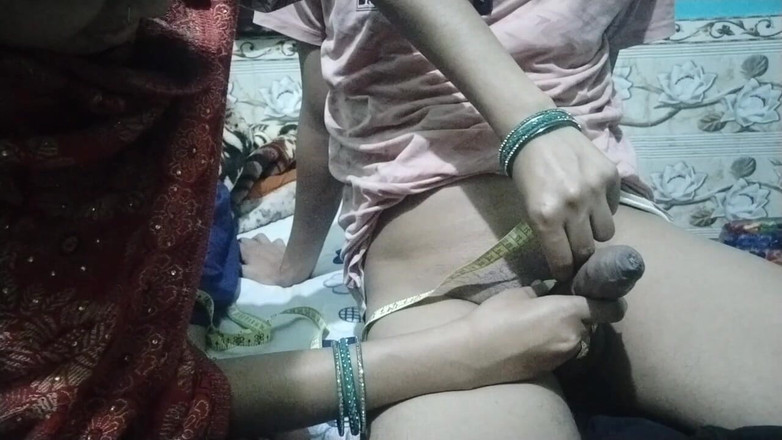 Sama007: 第一次操我的年轻女友奶油派阴户