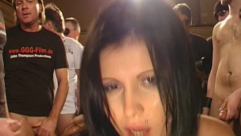 Casting GIRLS AND FIRST PORNO: Nasty Brunette Gets Gangbanged and Facialed by a Crowd of...
