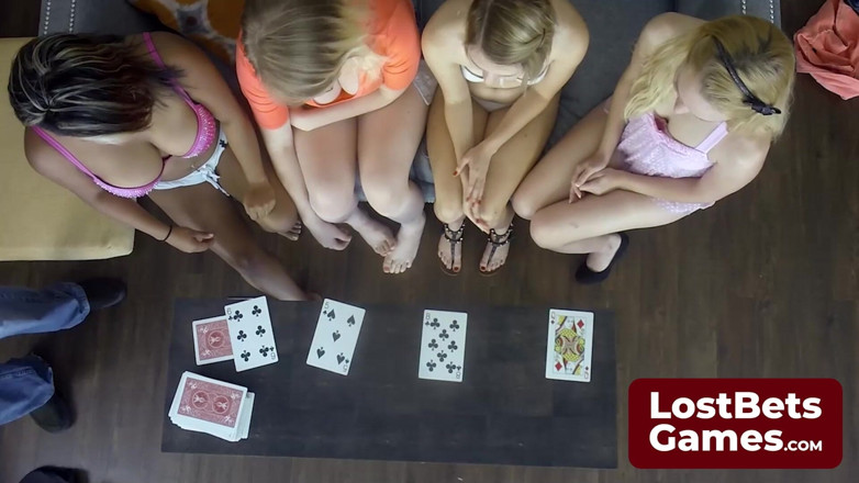 Lost Bets Games: Un gioco seducente di spogliarsi e scopa il tuo vicino