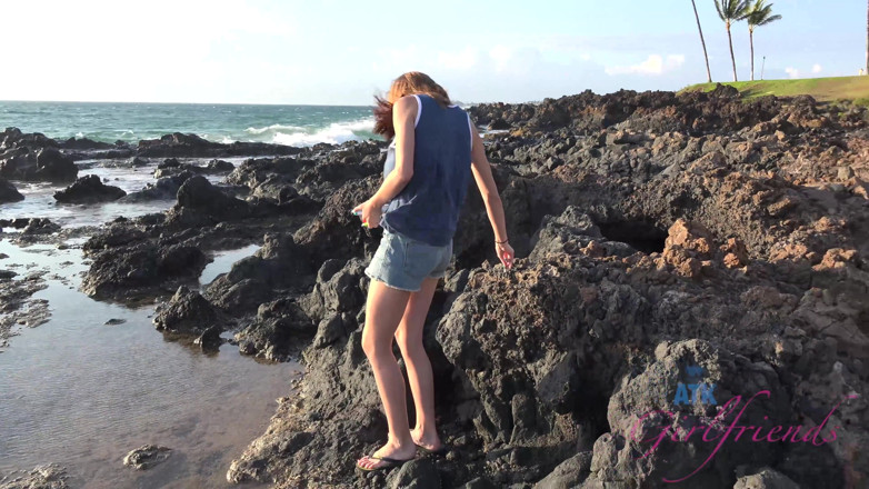 ATK Fans (Girlfriends): Vacances virtuelles à Hawaï avec Cece Capella 4/8