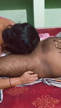 เย็ดหีบีบีร้อนๆ ในเดรสใหม่แบบบางใสโชว์หีตูดเด้ง