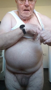 샤워 전후 내 자지를 가지고 노는 중