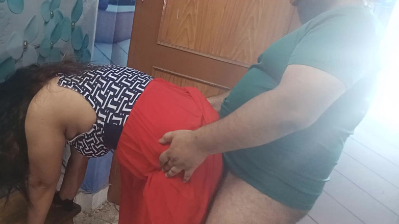 aliabegum: Cô ấy nói baby choddo mujhe bằng tiếng Hind