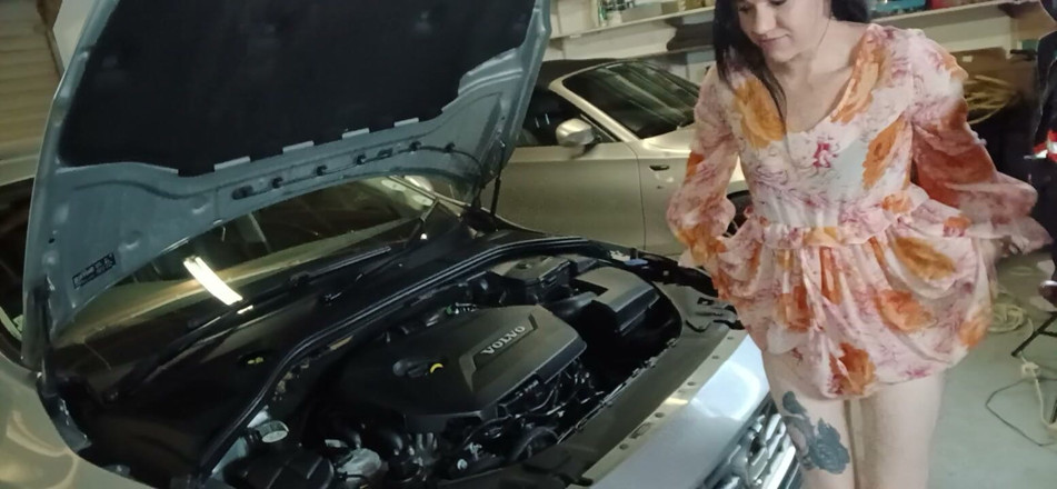 Bigjoefuckalott: Fucking the Mechanic to Fix My Car Faster
