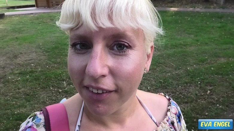 Eva Engel: Un chauffeur de camion me baise sans capote sur un...