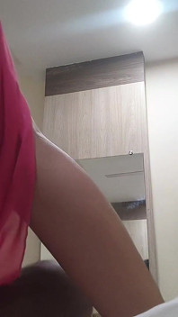 Dì Telugu Anu trong chiếc váy hồng gợi cảm