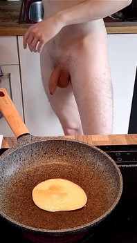 Top Chef Desnudo: Snauwflake Está Cocinando Panqueques