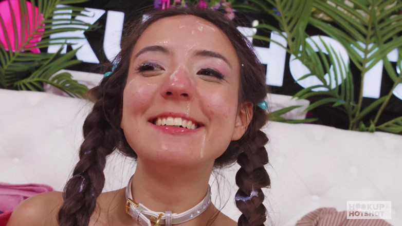 Hookup Hotshot: Mała dziwka Sasha Tatcha Pozwala wielkiemu kutasowi pieprzyć jej tyłek...