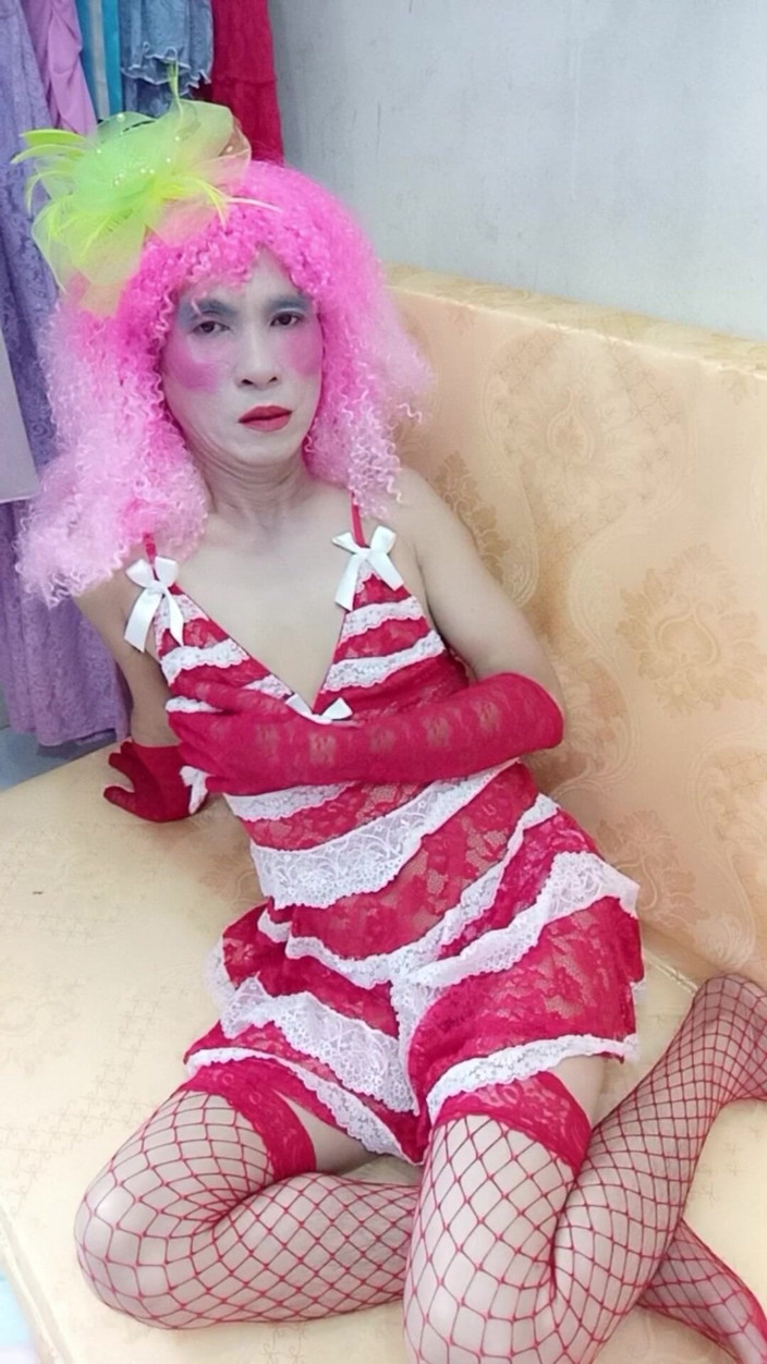 nguyen dang thien tri: Oanh le transgender indossa abiti sexy porno si masturba con...
