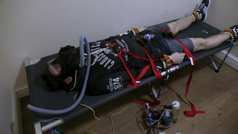Inmate Cody and SubEdgeX: Submisif diikat oleh Feeder automatik