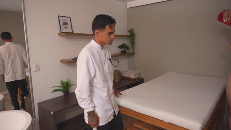 DanyelMast: Curvy Colombian MILF Gets Fucked by Her Big Cock Masseur...