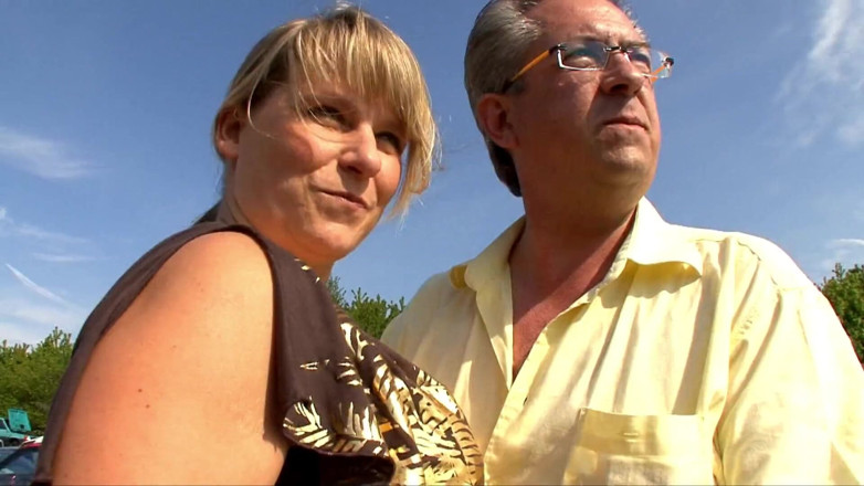 King Of Amateur: Doggystyle Workers at the Junkyard