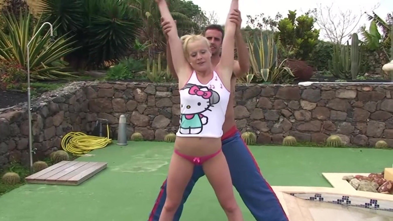 Porno Cloud: Jennys divertido al aire libre.