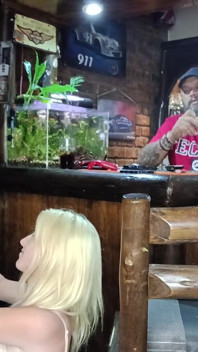 Awek Asia blonde menjilat batang saya