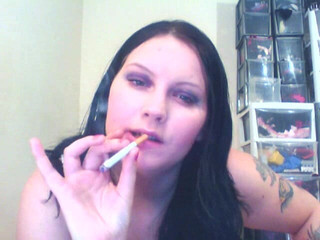 MissFFW: Fetish merokok