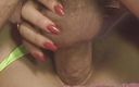 Public Lust: Mooie brunette wordt anaal buitenshuis van dichtbij geboord