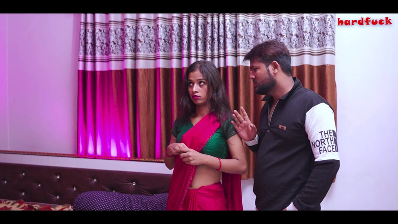HARDFUCKING: An Unangulated Beautiful Girl in a Saree Is Roaming in...