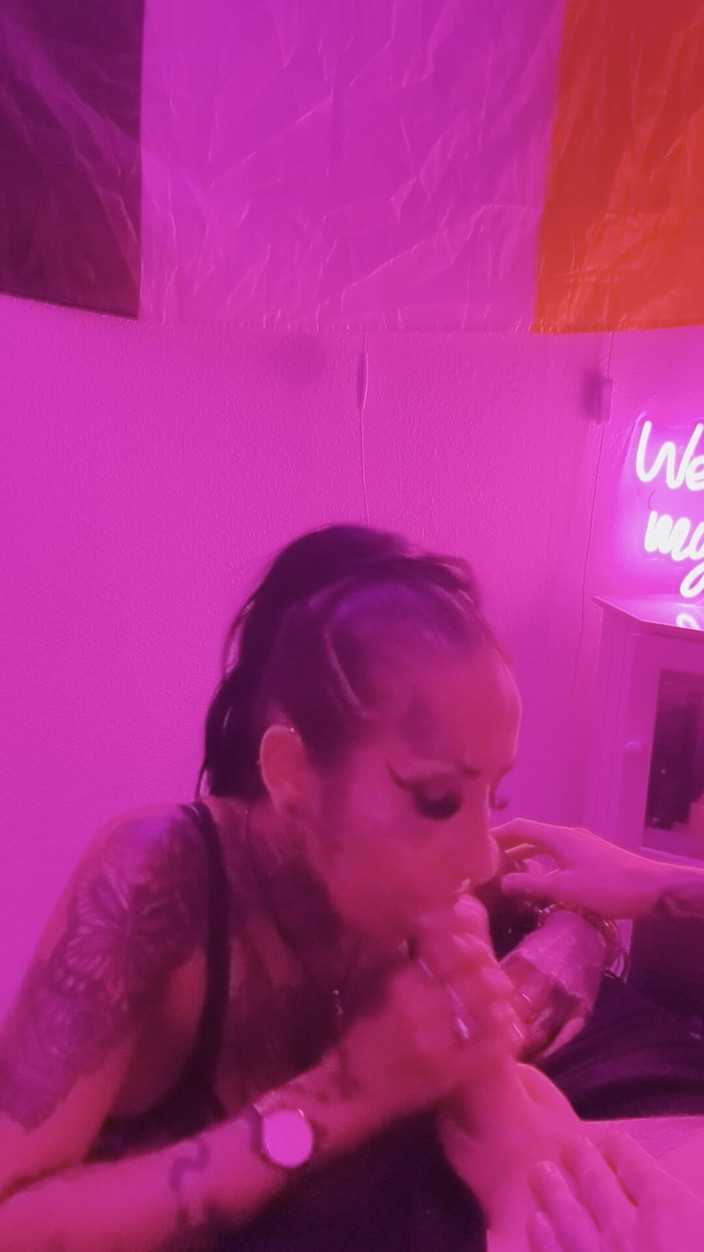 The irish bull: Tattoed BJ
