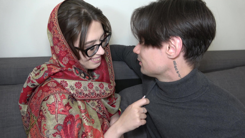 Amateur Homemade Porn: Hijabi Wife Takes Nerdy Brother-in-law’s Cock Before Husband Comes Home
