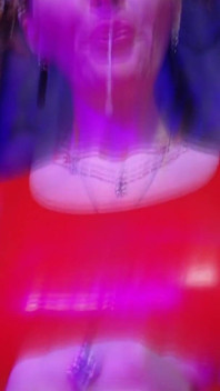 Red rubber dominatrix Eva látex femdom bdsm solo strapon juguetes Gran culo maduro fetiche caliente sexy