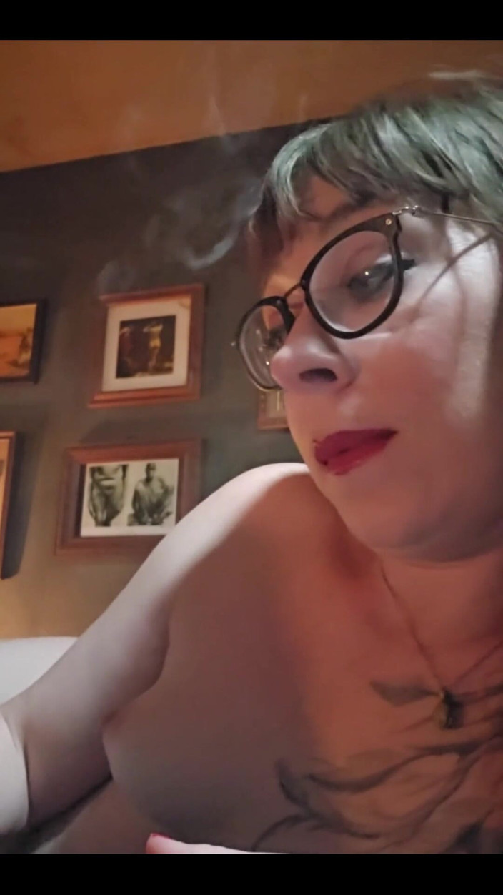 MistressThrope: Just Having a Smoke in My Bedroom