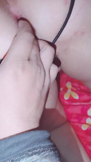 Barbara Naughty: Awek berusia 18 tahun mengambil jirannya