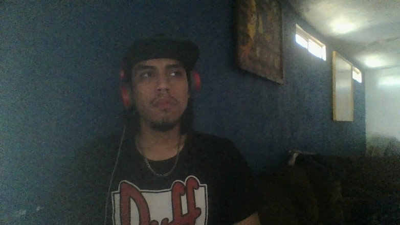 AlexAlejandro13: Batang saya besar