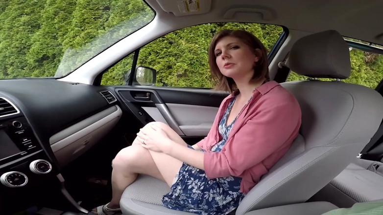 Housewife Ginger: Di mobil sewaan sama teman kantor
