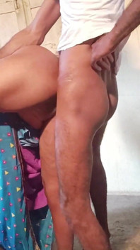 Zia scopa giovane ragazzo a pecorina hardcore culo grosso grandi tette