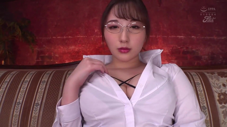 Smooth Time: Splendida troia con grandi tette domina il tuo sperma nelle...