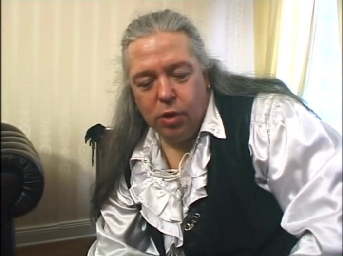 Absolute BDSM films - The original: Humiliating double carrot penetrated