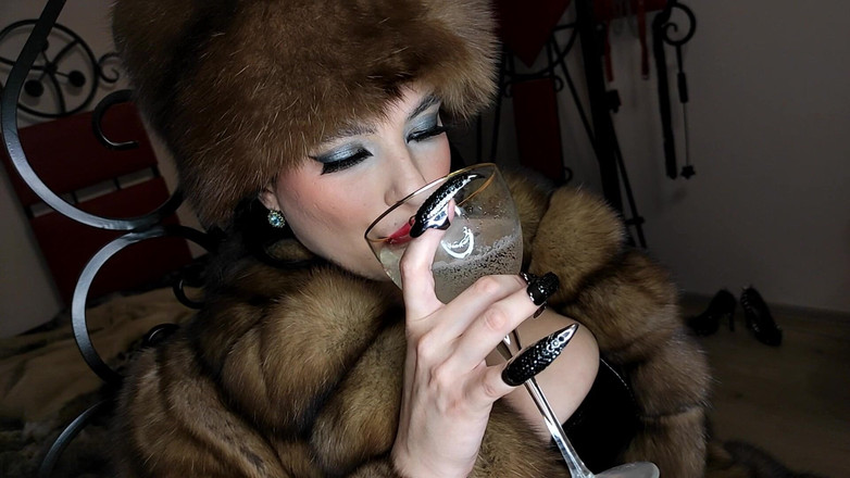 Princess18_: 和我的毛皮奴隶玩得开心