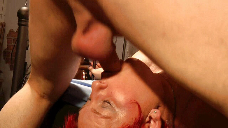 Anna Devot: Annadevot - zum orgasmus gedrückt