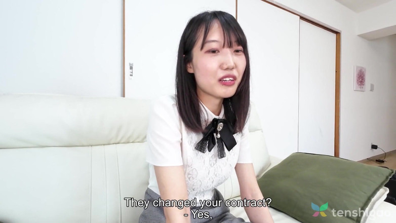Tenshigao: Zhang Yihan's first porn performance was a great success