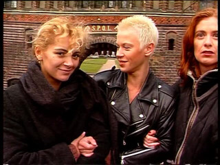 Lucky Cooch: Pretty girls giving an outdoor interview