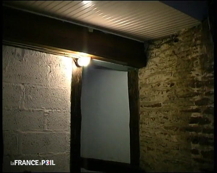 Rue Chaude: It's an Ordinary Night for a Fucking Hot Whore.