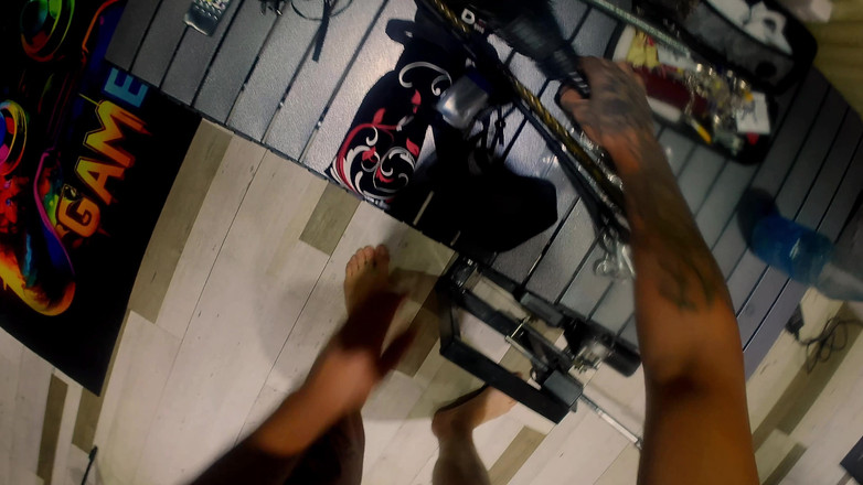 FuckSlave: Mai întâi futut în fund și apoi bătut fundul