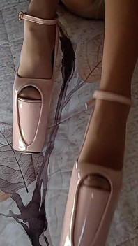 Mes belles chaussures (talons plate-forme de 8 pouces)