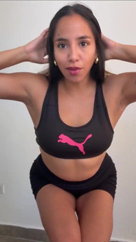 Uzależniony od gimratów i kultu mięśni tkaniny Biceps Abs Femdom Bratty Bogini