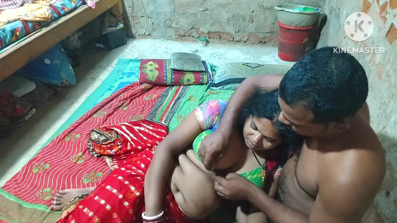 Raju Raju: 어린 의붓아빠의 마누라를 벗기고 따먹는 의붓아들.