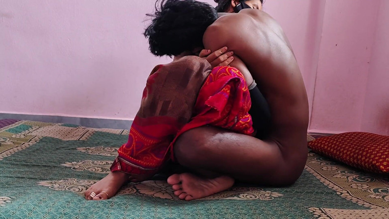 Viralcouple76: Seeing Bhabhi Alone, I Fucked Her a Lot