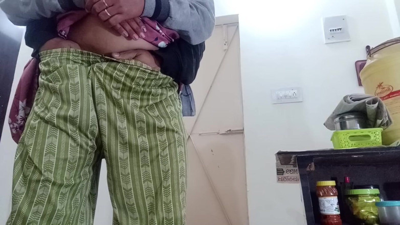 Real Couple 203: Tajná aféra desi vesnické manželky Tina se sousedem