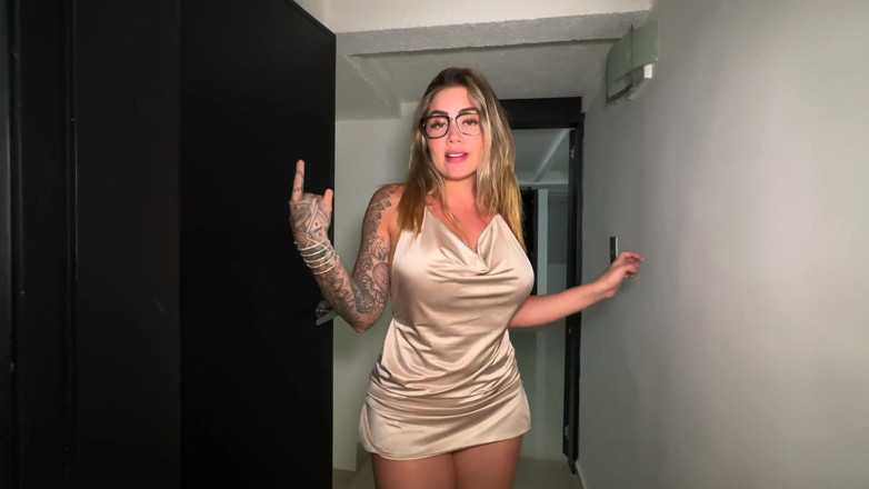 Sara Blonde: Corretor de Imóveis Fodido Por Cliente Para Vender Casa - Sara...
