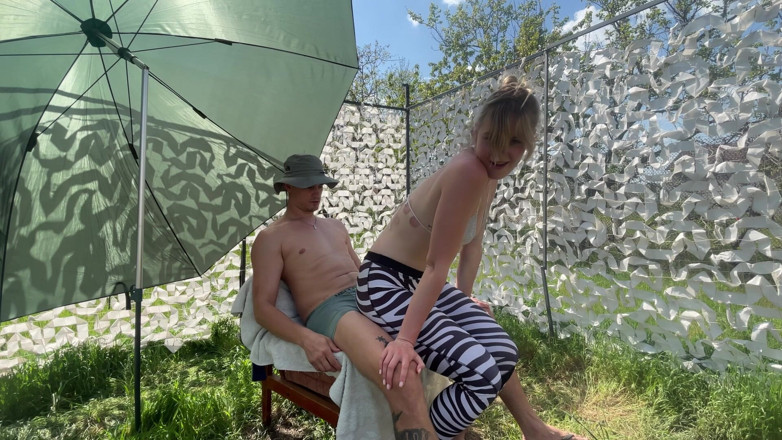 HotPrincessUA: Venkovní suchý hrb se proměnil v divoký sex
