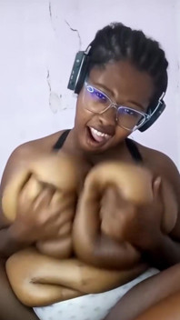 Sání Moje Obrovské Kozy