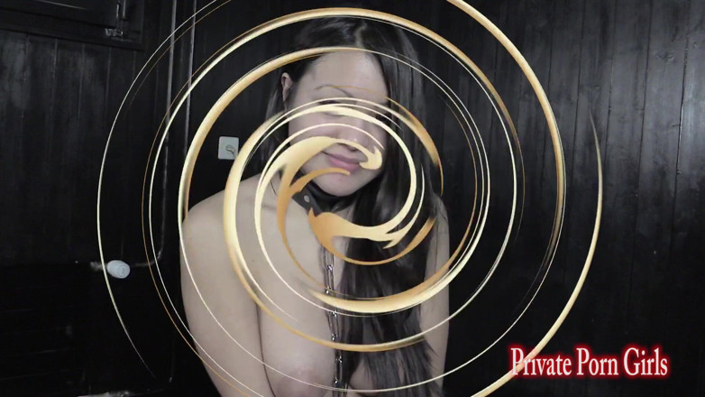 Private Porn Girls: La estudiante Jennifer de 19 años usó la follada dura de...