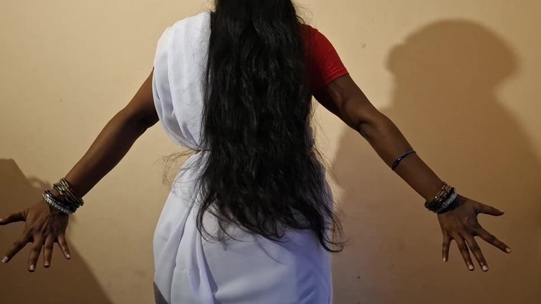 Delightrose: ek mahila bhoot aur aadmi ke bich hot bhaartiy seks