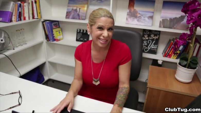 Club Tug: Specia la secrétaire excitée Alyssa